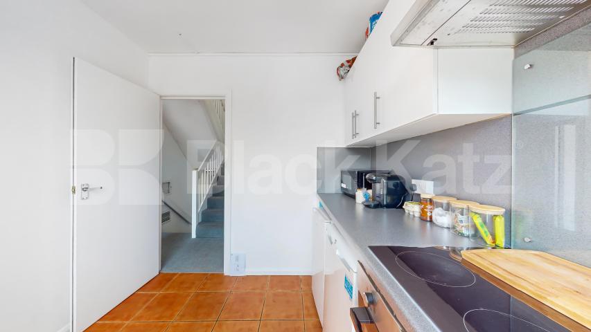 Spacious split level 3 bed mins to tube and Regents Park  Salisbury Street, Marylebone